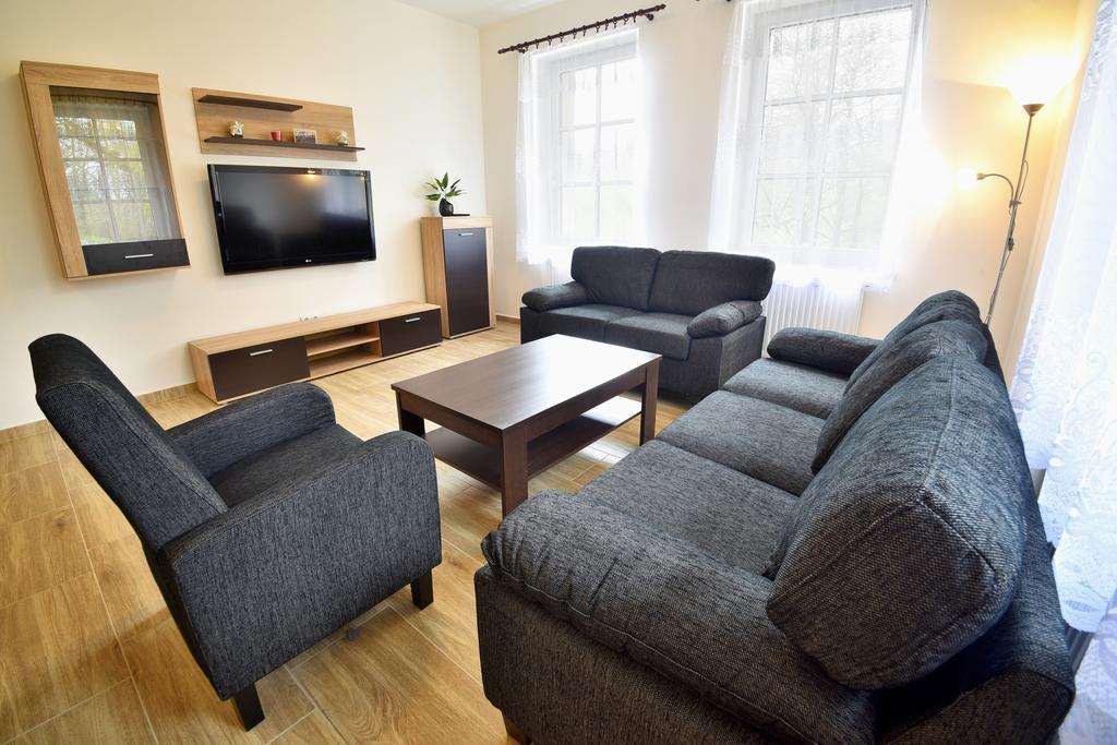 Holiday Home Turovec ตาบอร์ ภายนอก รูปภาพ