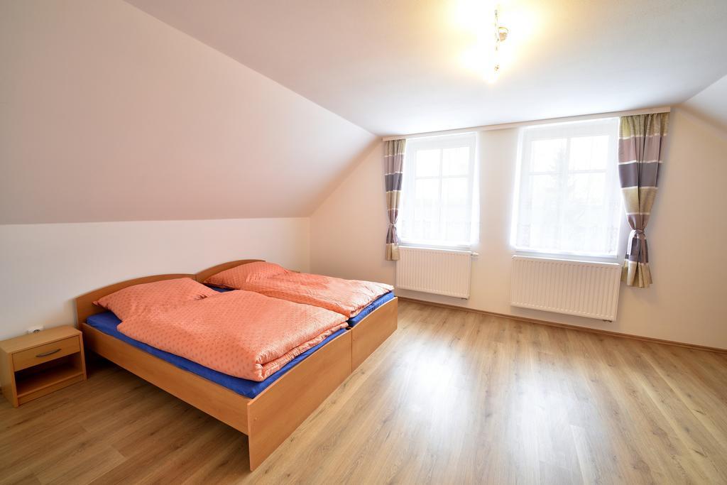 Holiday Home Turovec ตาบอร์ ภายนอก รูปภาพ