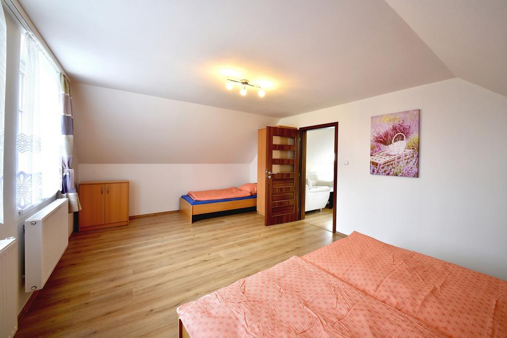 Holiday Home Turovec ตาบอร์ ภายนอก รูปภาพ