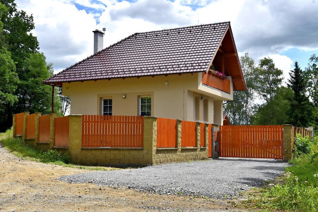 Holiday Home Turovec ตาบอร์ ภายนอก รูปภาพ