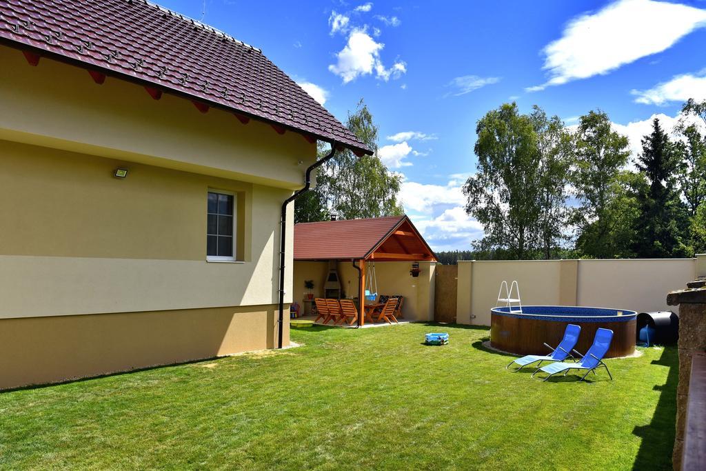 Holiday Home Turovec ตาบอร์ ภายนอก รูปภาพ